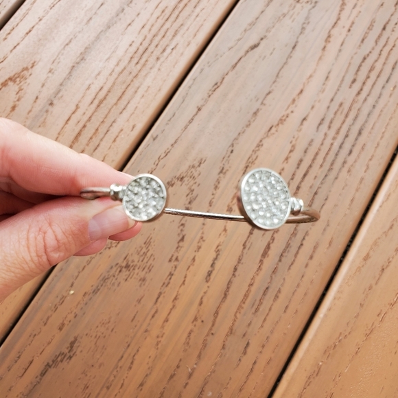 Silver Simple Cuff Bracelet Rhinestones Classic Glam Preppy Delicate Dainty Work - Picture 4 of 6